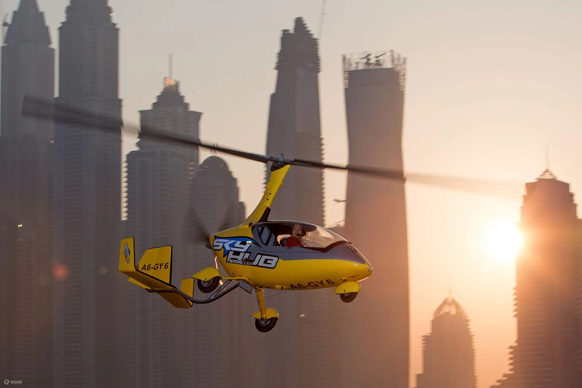 Gyrocopter Dubai Flight | Iconic Aerial Views of Palm & Burj Al Arab 